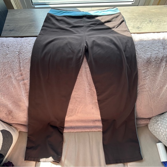 Tuff Athletics Flared Pants - Picture 3 of 4